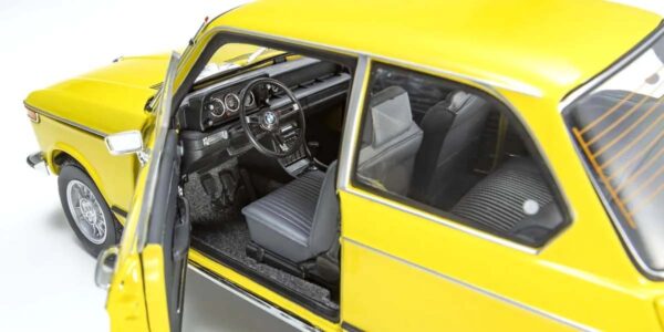 BMW Tii 1972 1:18 jaune