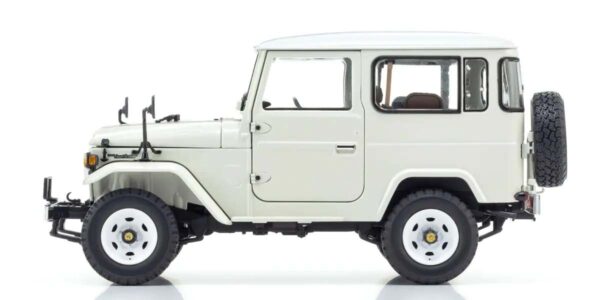 1:18 Toyota Land Cruiser 40 Van (BJ42V)